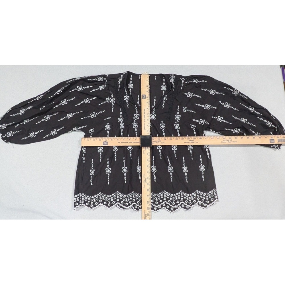 Kings Road Blouse Womens Medium Black Excellent Embroidered Eyelet Peasant Top - Picture 2 of 5